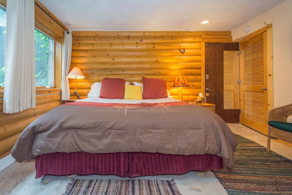 Ann Arbor Bed And Breakfast 4*