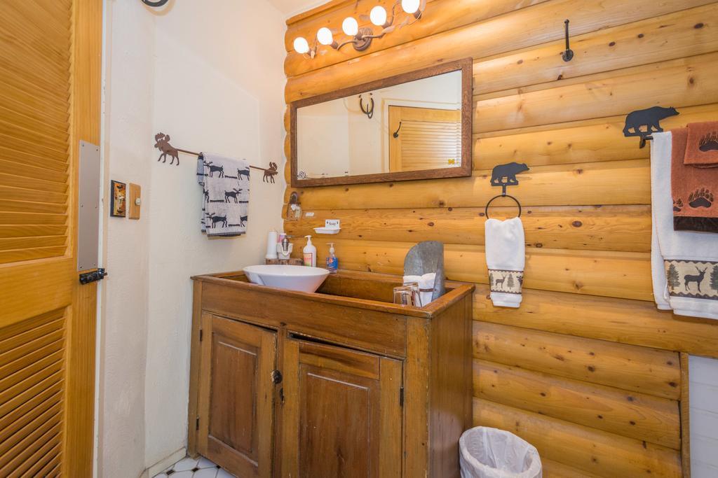 Ann Arbor Bed And Breakfast Bed and breakfast 4*